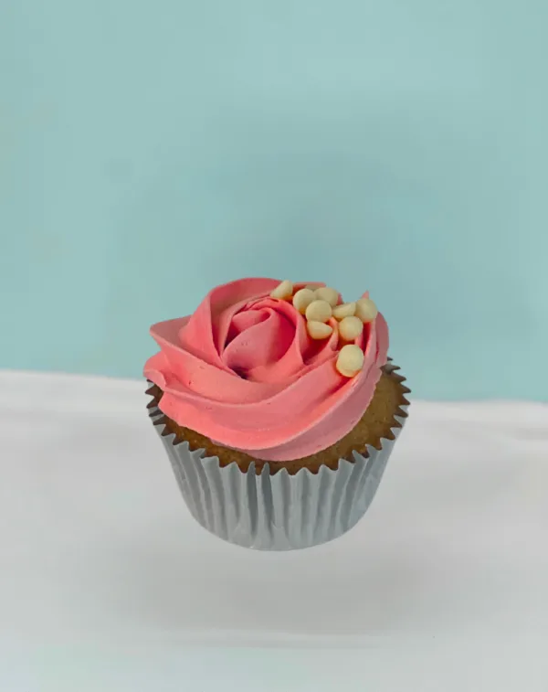 Sweet & Tangy White Chocolate Raspberry Cupcakes