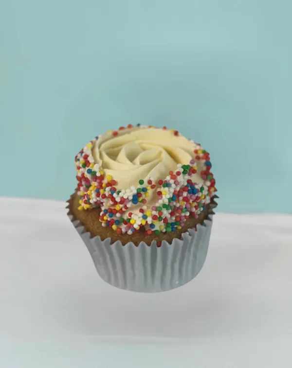 Classic Vanilla Cupcakes